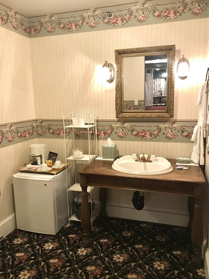 1896 House Country Inn - Barnside Inn 윌리엄스타운 외부 사진